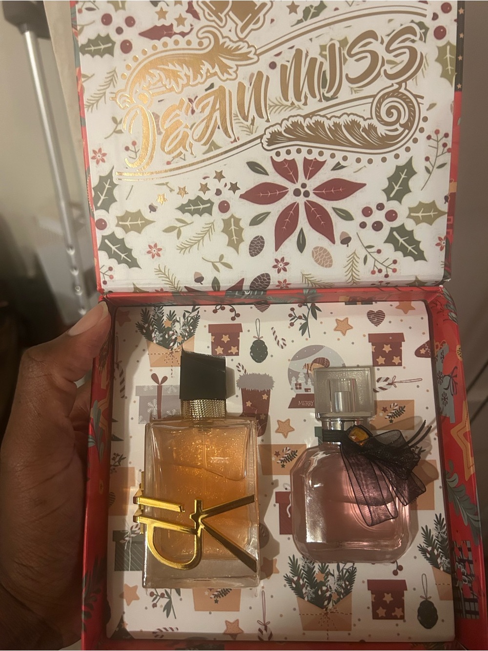 Jean Miss Two-Piece Women’s Fragrance Set — Gold & Pink